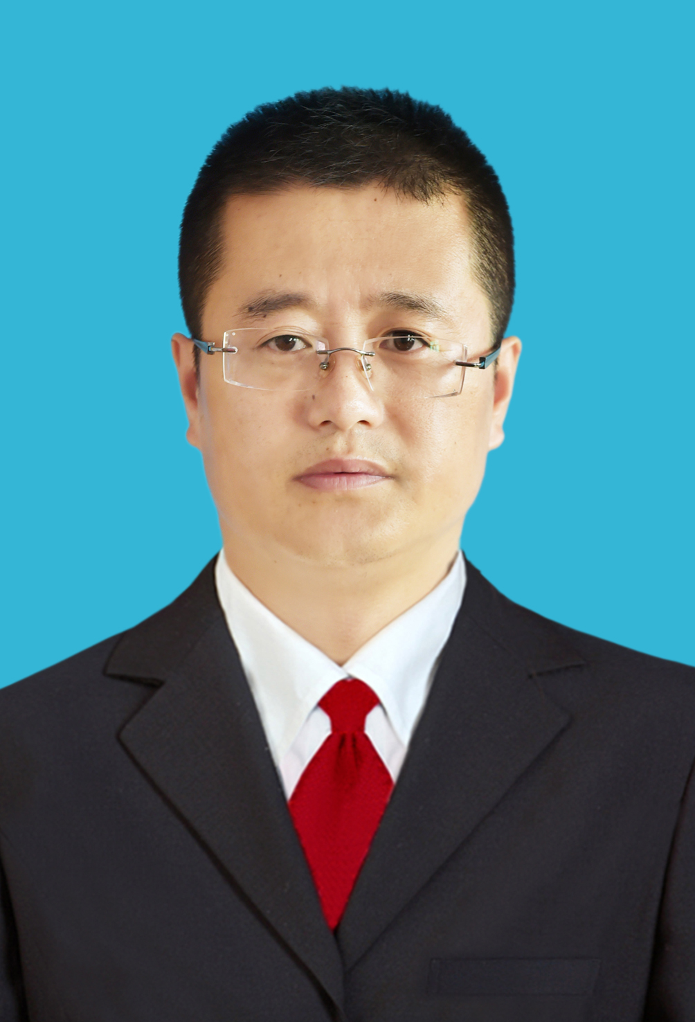 锡林浩特市卫生健康委员会党组书记、主任，中医药管理局局长：李星