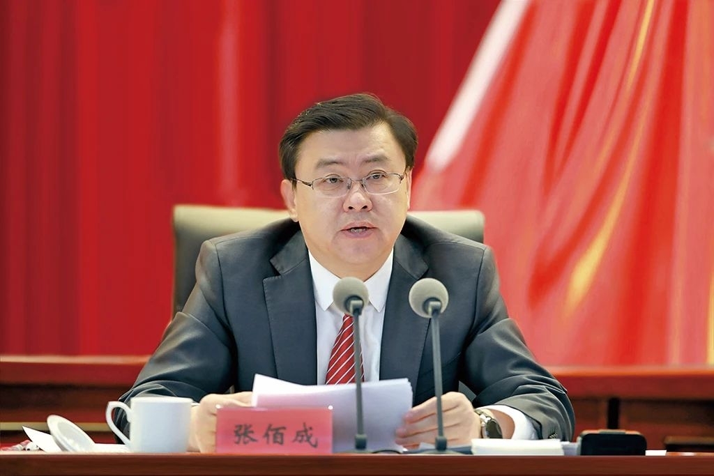 盟委理论学习中心组举行2025年...
