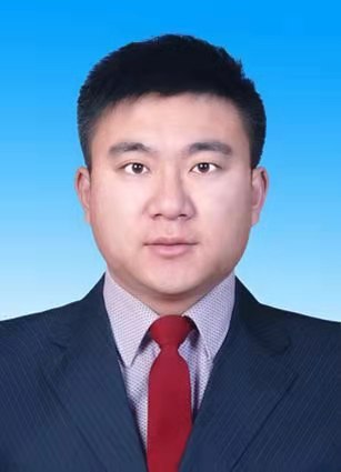 莫毅
